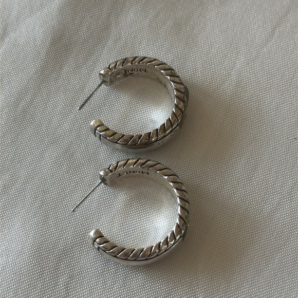 Vintage Monet Silver Cable Rope Edge Hoop Earrings w/ Faux Topaz Tortoise Inlay - Picture 6 of 12